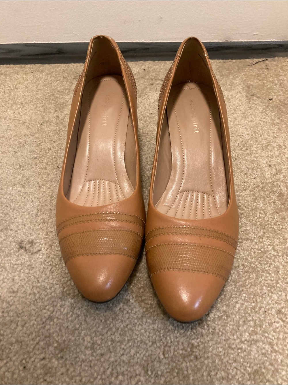 Easy Spirit Tan Slip-On Women's Heels
